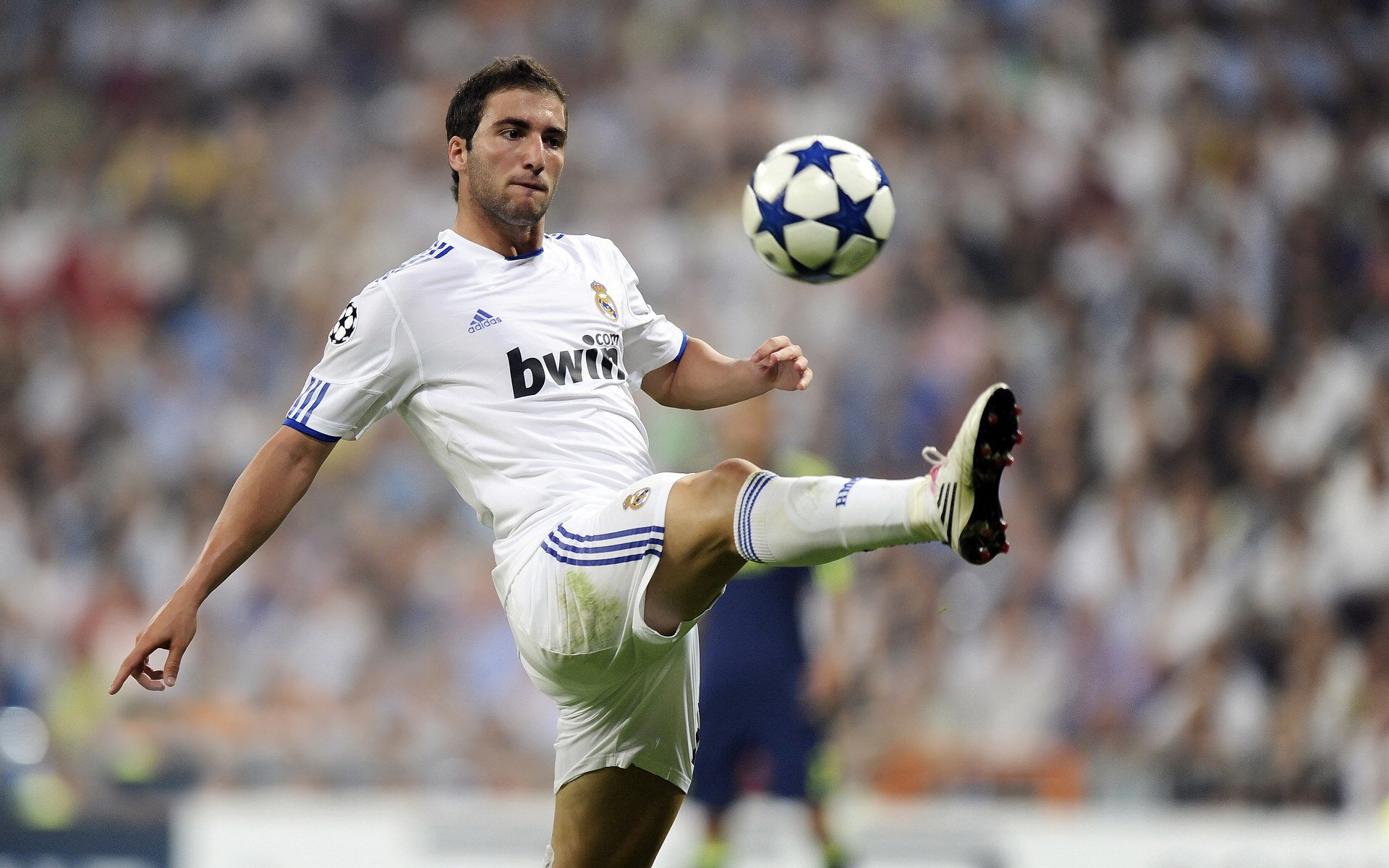 乌拉圭男足在巴黎奥运会上获得铜牌，创历史