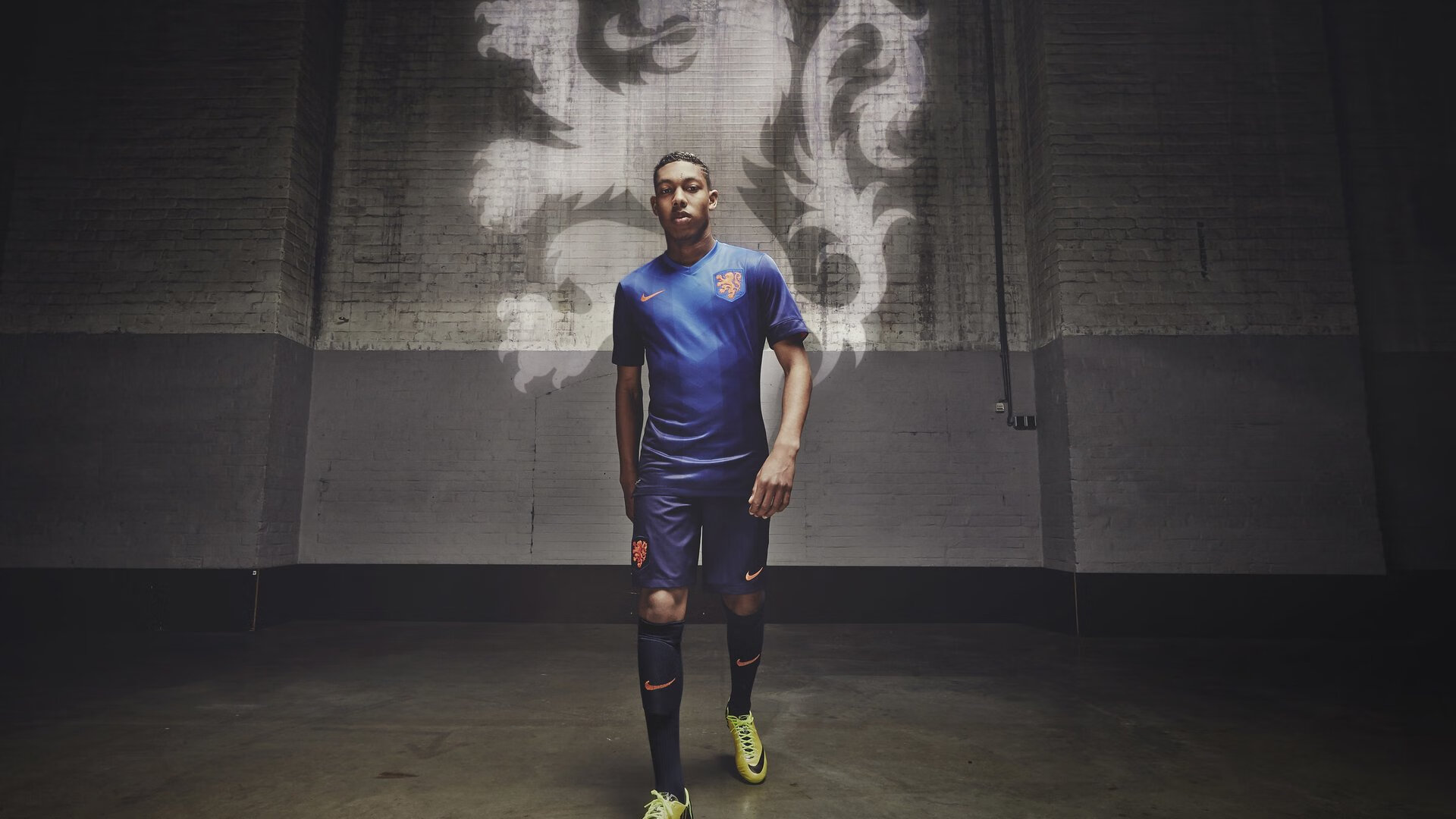 开云ios下载-路跑马拉松，城市风光与运动的完美结合，马拉松在公路上跑吗